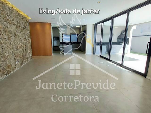 #533 - Casa em condomínio para Venda em Santana de Parnaíba - SP