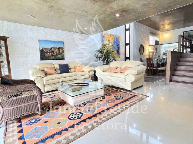 Casa em condomínio para Venda em Santana de Parnaíba - 1