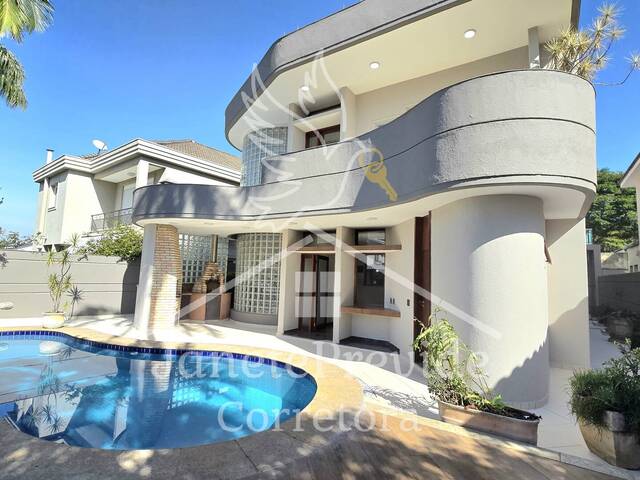 #957 - Casa em condomínio para Venda em Santana de Parnaíba - SP