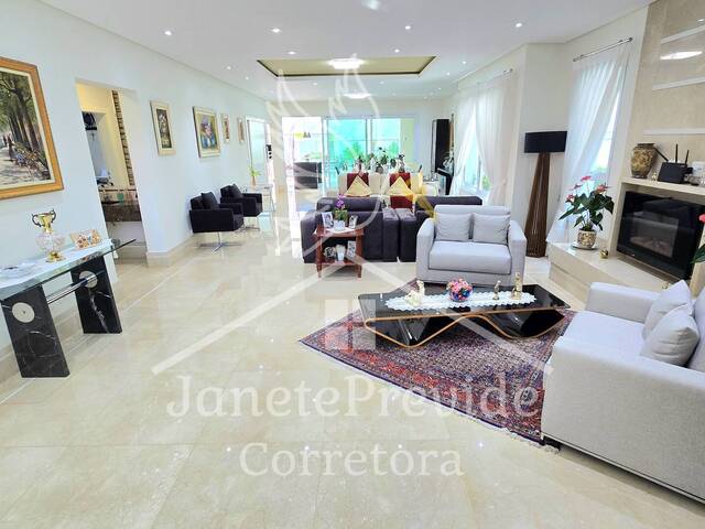#207 - Casa em condomínio para Venda em Santana de Parnaíba - SP