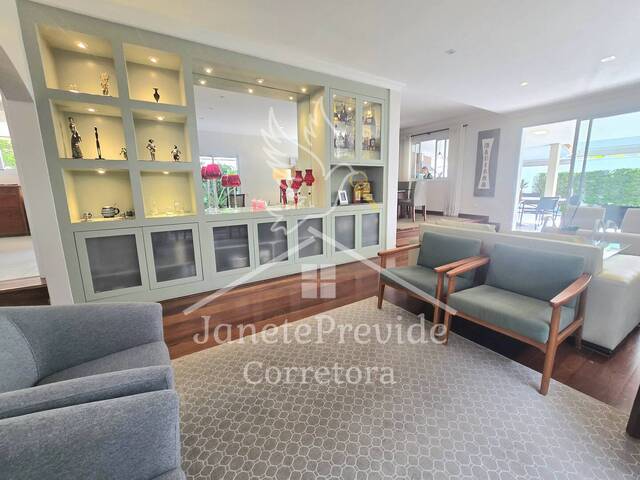 Casa para Venda em Santana de Parnaíba - 2