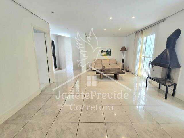 Casa para Venda em Santana de Parnaíba - 3