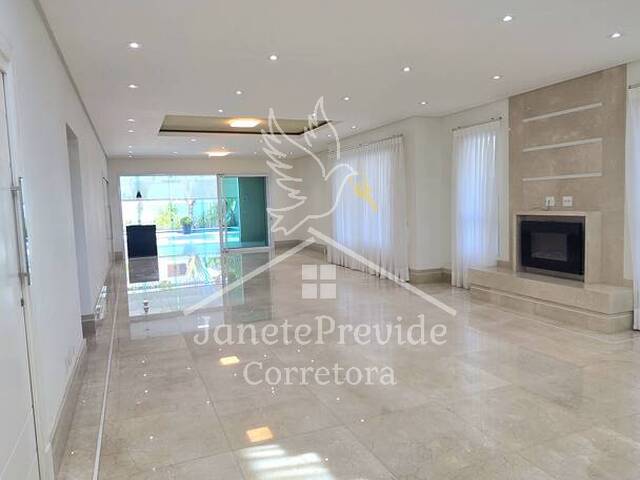 #207 - Casa em condomínio para Venda em Santana de Parnaíba - SP