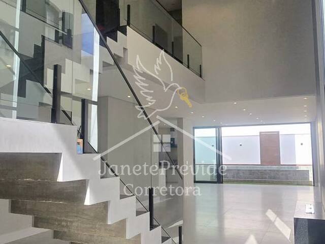 Casa para Venda em Santana de Parnaíba - 5